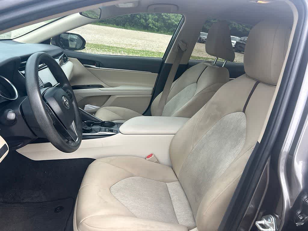 2018 Toyota Camry Hybrid LE