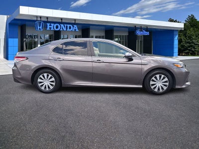 2018 Toyota Camry Hybrid LE