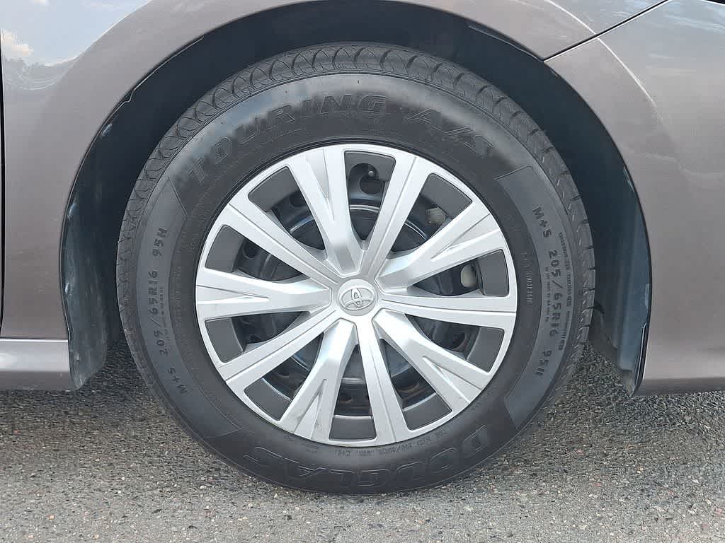 2018 Toyota Camry Hybrid LE