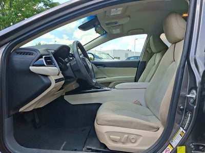 2018 Toyota Camry Hybrid LE