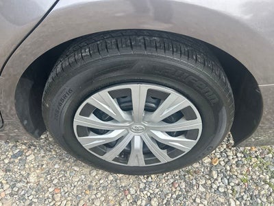 2018 Toyota Camry Hybrid LE