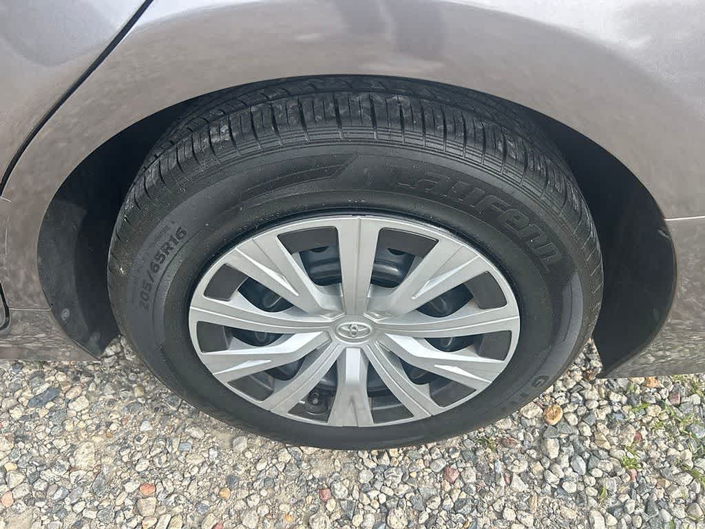 2018 Toyota Camry Hybrid LE