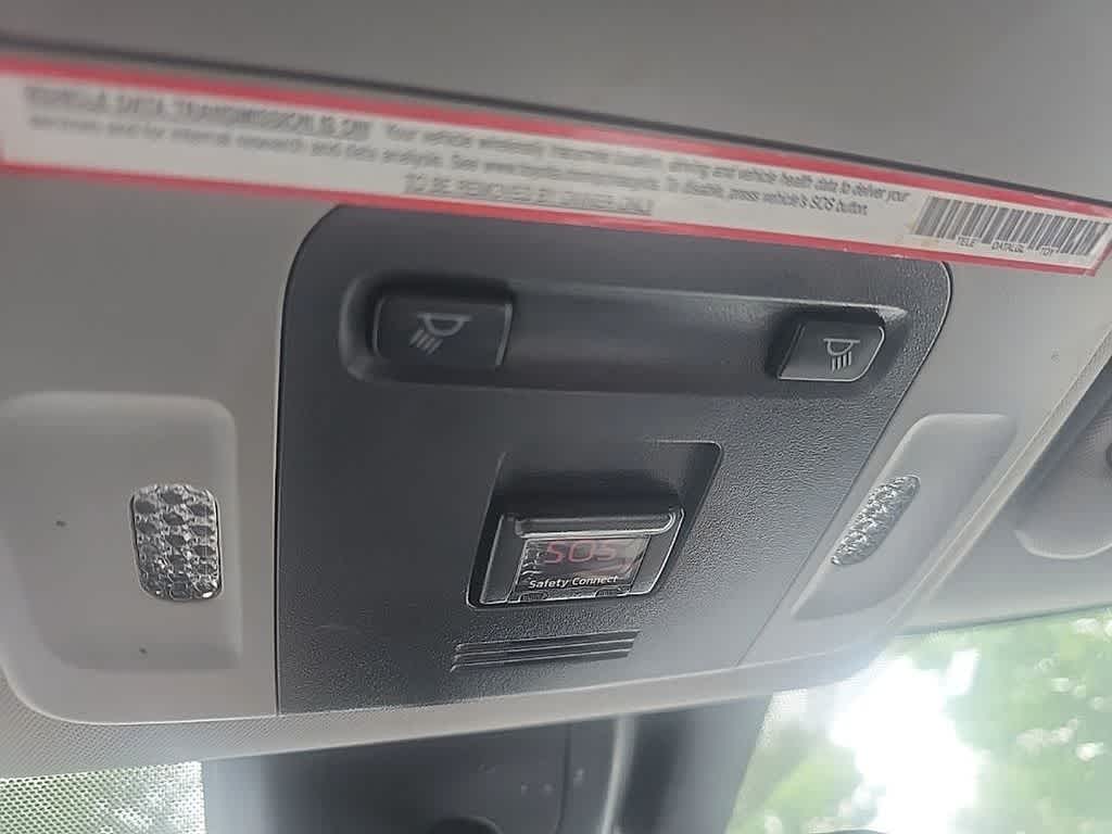 2019 Toyota Camry Hybrid LE