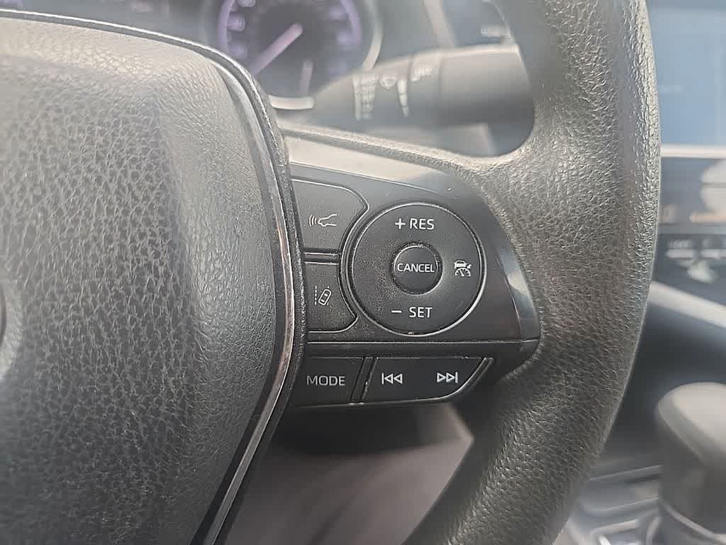 2019 Toyota Camry Hybrid LE