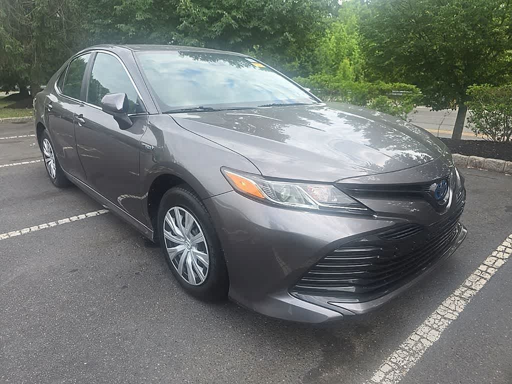2019 Toyota Camry Hybrid LE