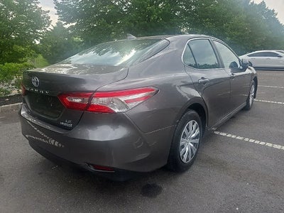 2019 Toyota Camry Hybrid LE