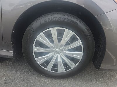 2019 Toyota Camry Hybrid LE