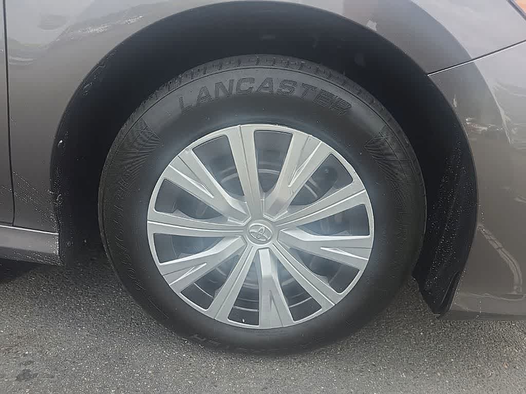 2019 Toyota Camry Hybrid LE