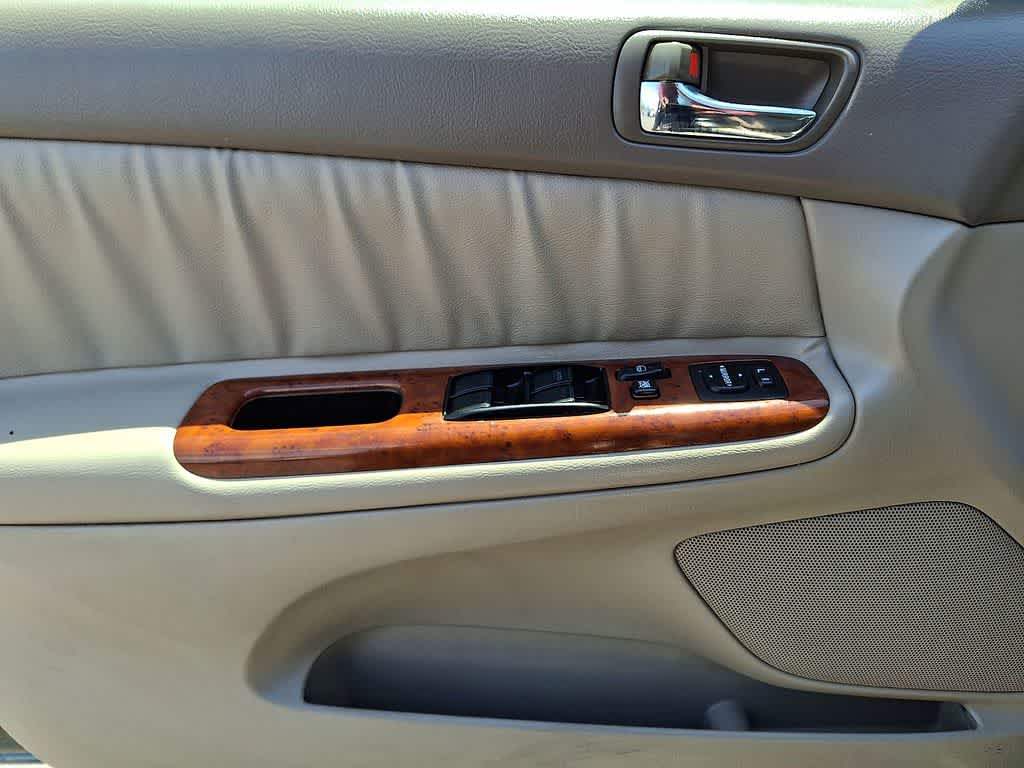 2004 Toyota Camry XLE