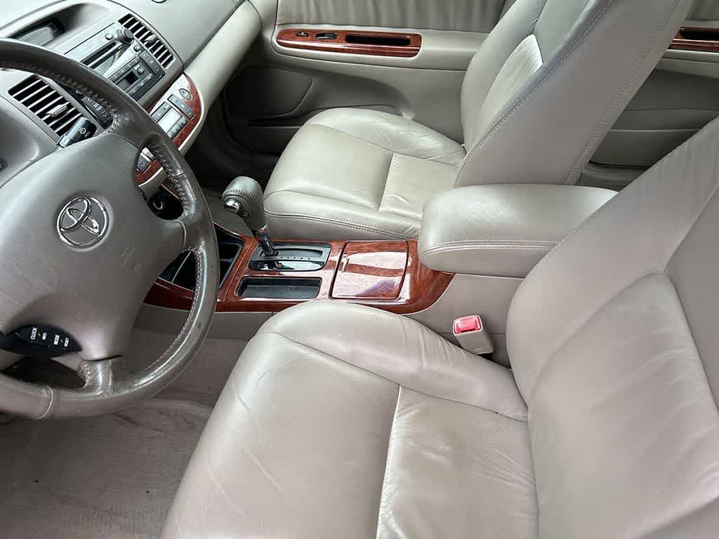 2004 Toyota Camry XLE