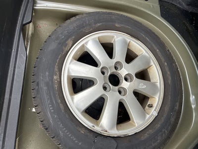 2004 Toyota Camry XLE