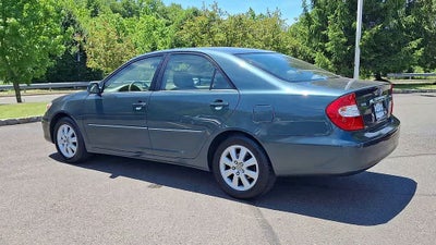 2004 Toyota Camry XLE