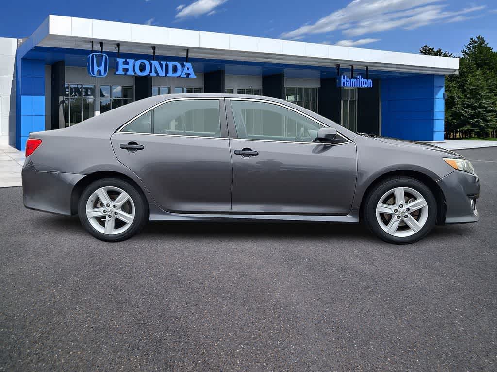 2013 Toyota Camry SE