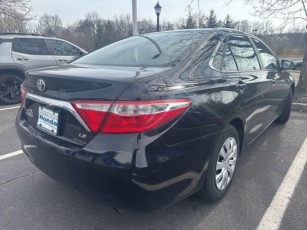 2017 Toyota Camry LE