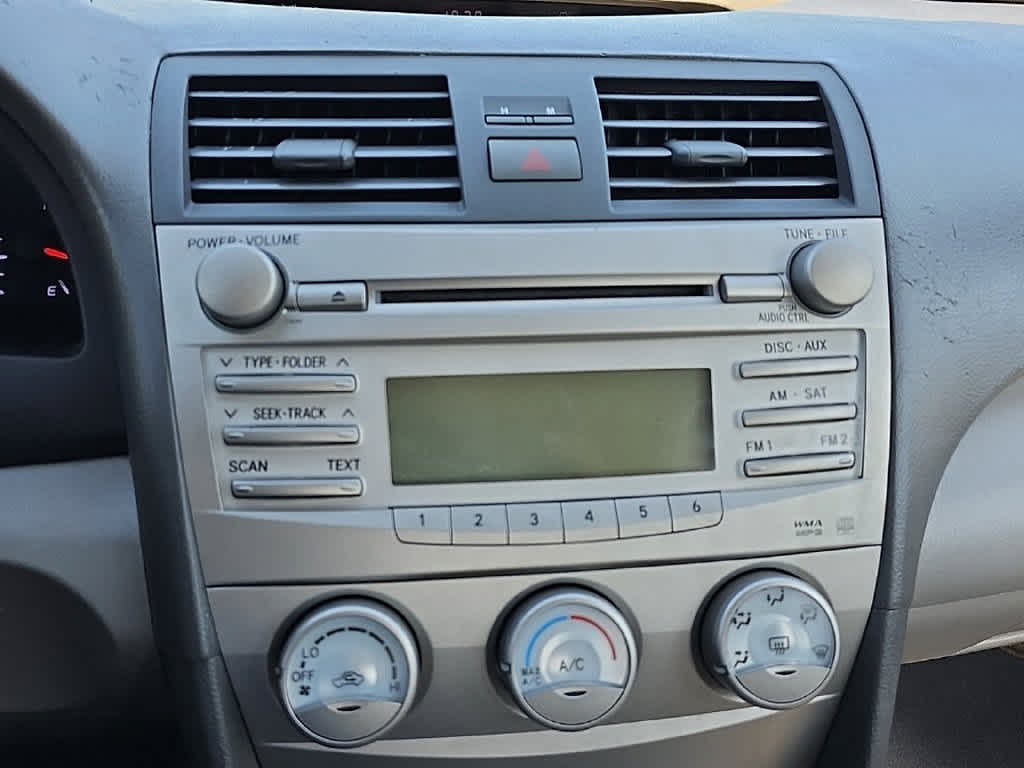 2010 Toyota Camry LE