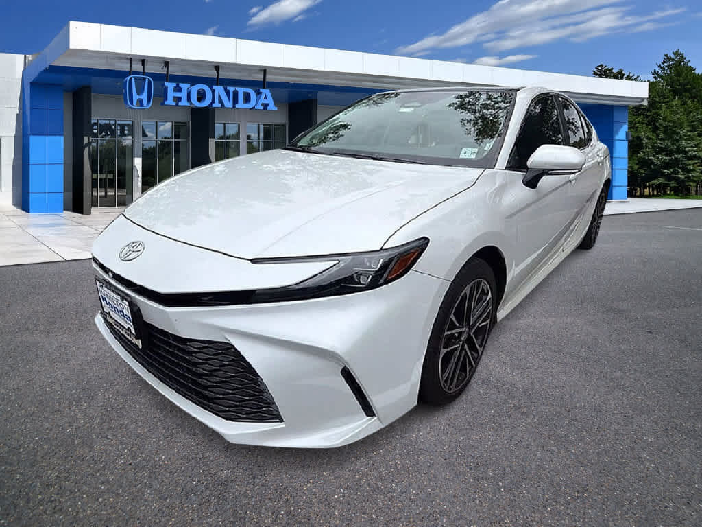 2025 Toyota Camry XLE