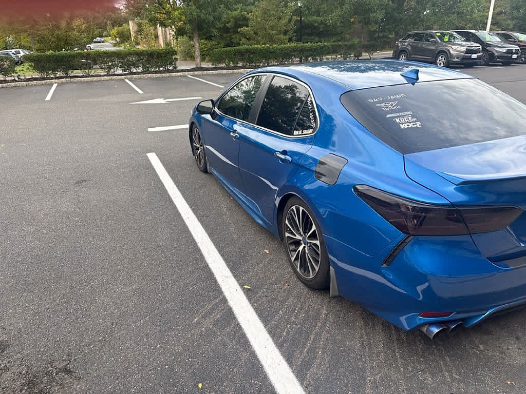 2020 Toyota Camry SE
