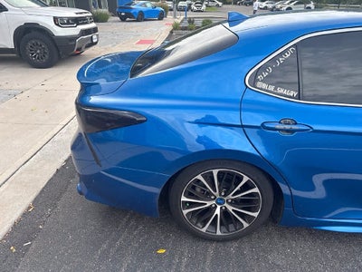 2020 Toyota Camry SE