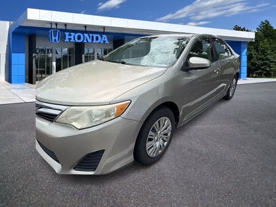 2014 Toyota Camry LE