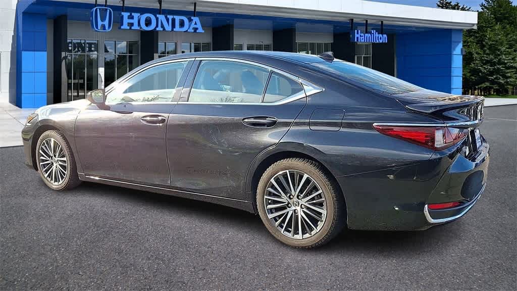 2023 Lexus ES 