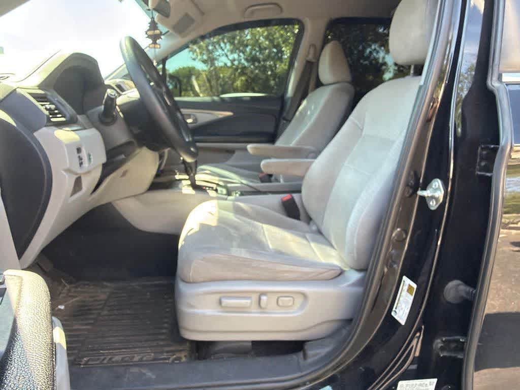 2017 Honda Pilot EX
