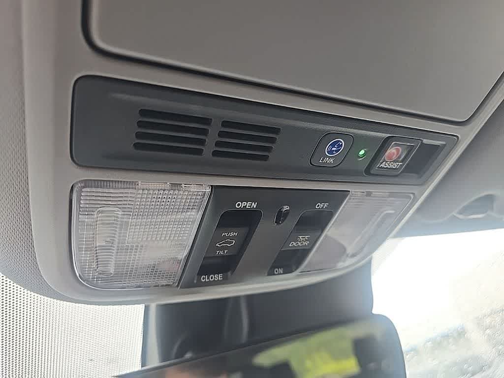 2022 Honda Pilot Touring 7-Passenger