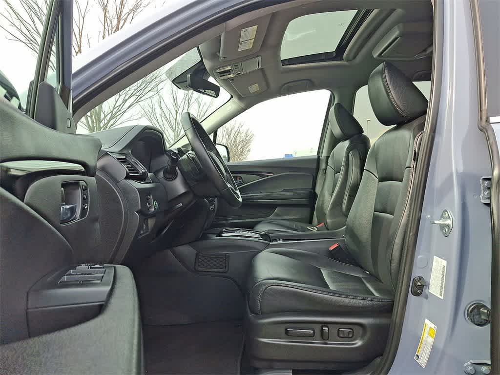 2022 Honda Pilot Touring 7-Passenger