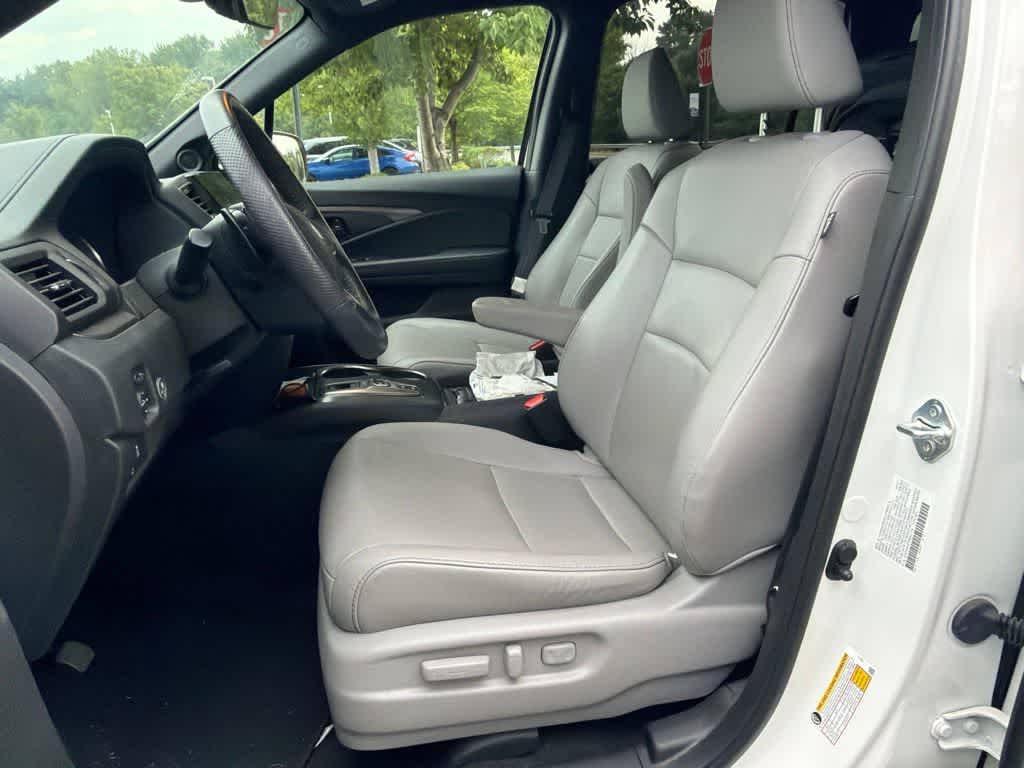 2023 Honda Passport Base