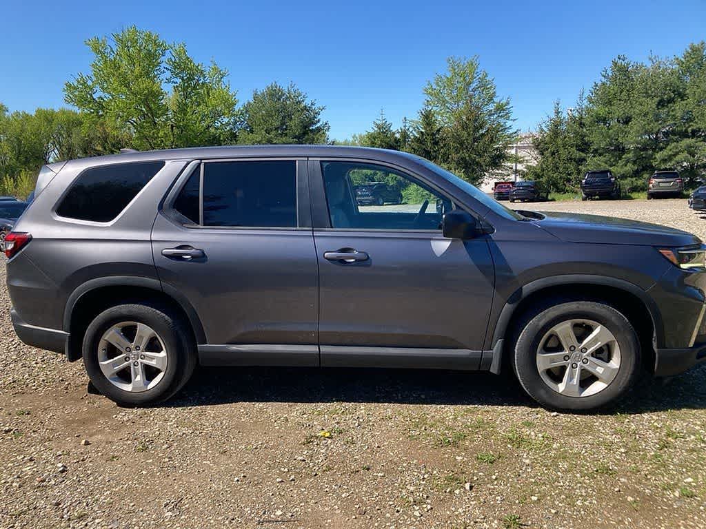 2023 Honda Pilot LX