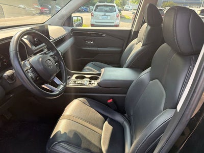 2023 Honda Pilot EX-L 8 Passenger