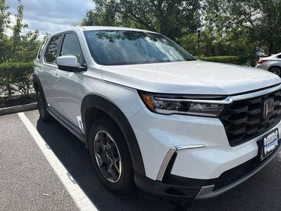 2023 Honda Pilot EX-L 8 Passenger