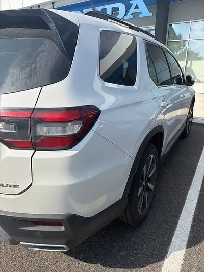 2023 Honda Pilot Elite