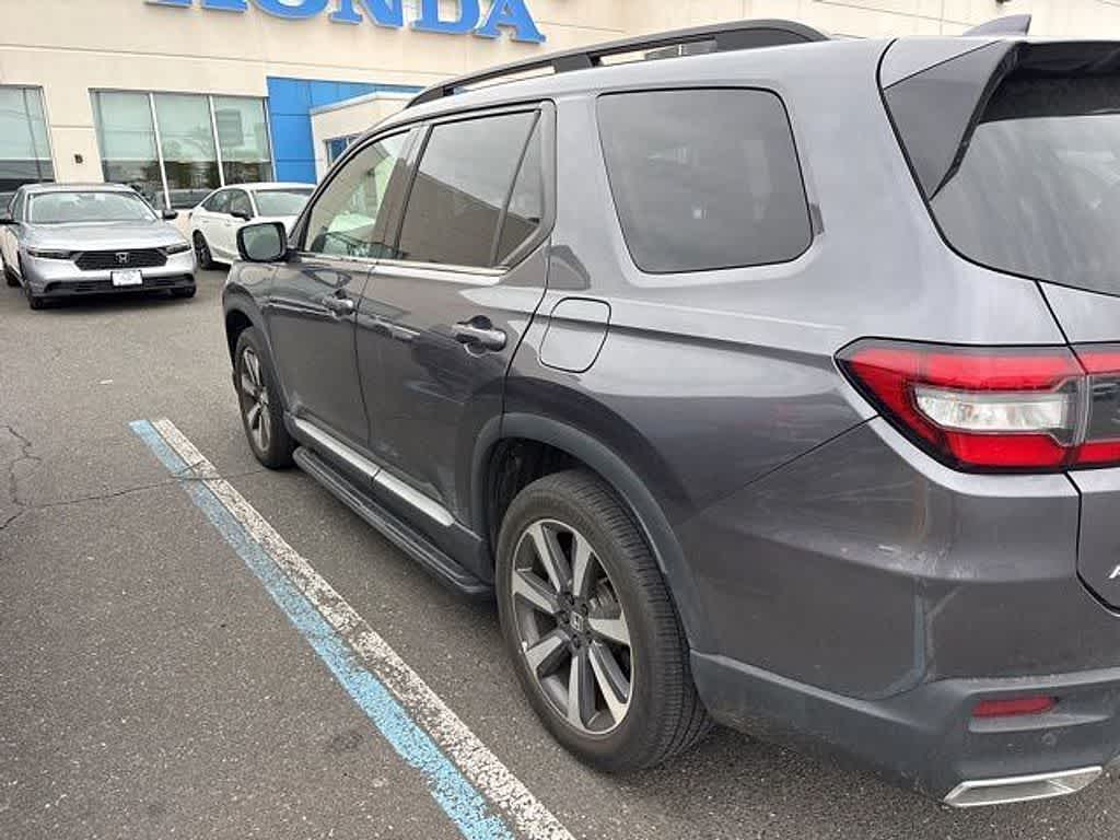 2023 Honda Pilot Elite
