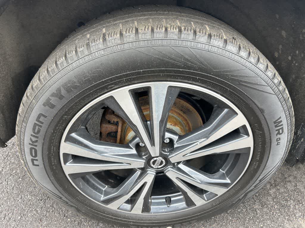 2017 Nissan Rogue SL