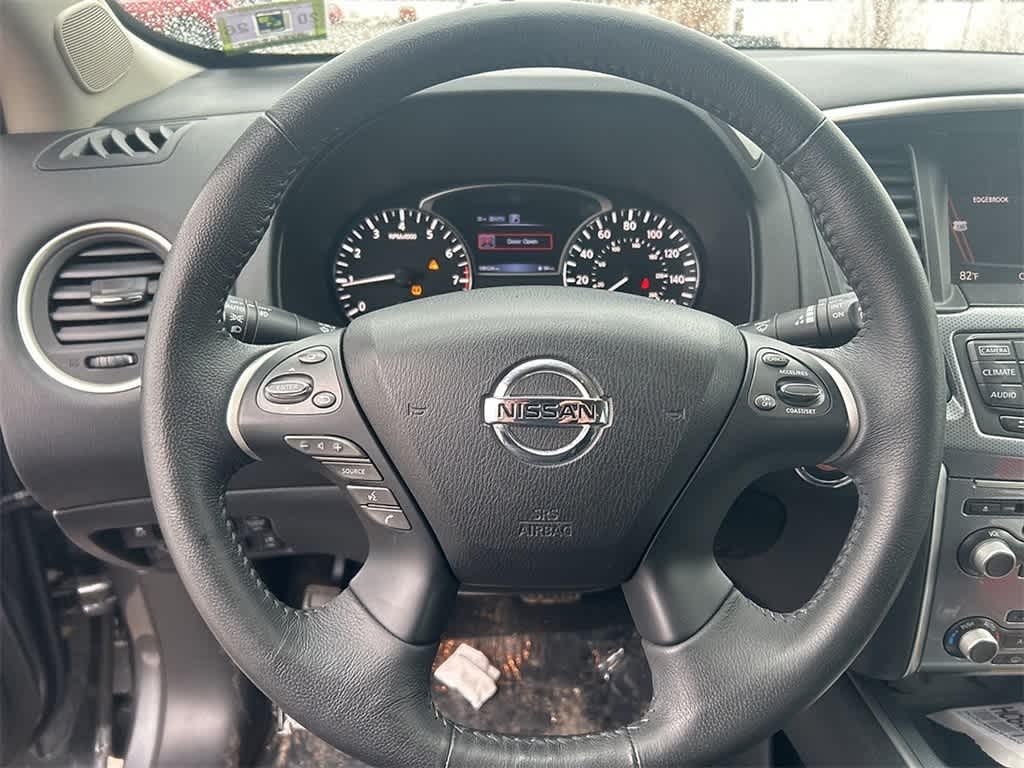 2017 Nissan Pathfinder SL