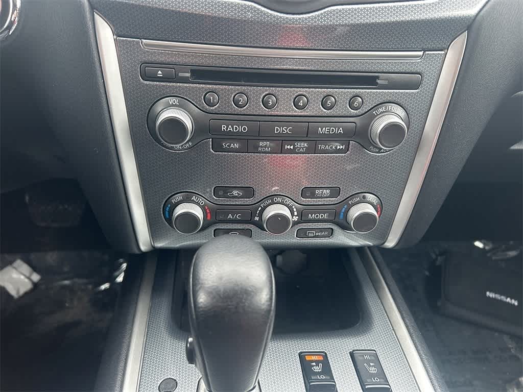 2017 Nissan Pathfinder SL