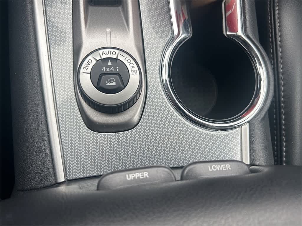 2017 Nissan Pathfinder SL