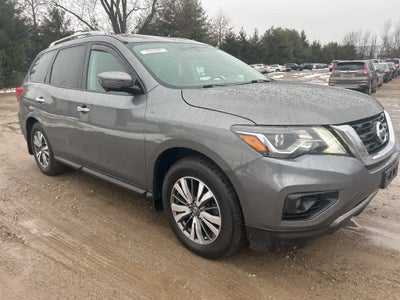 2017 Nissan Pathfinder SL