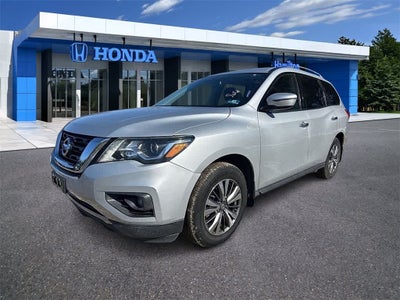 2018 Nissan Pathfinder SV