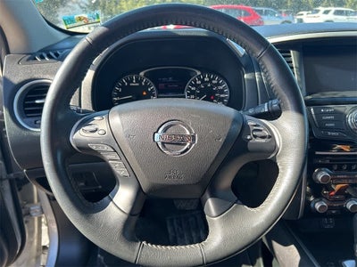 2018 Nissan Pathfinder SV