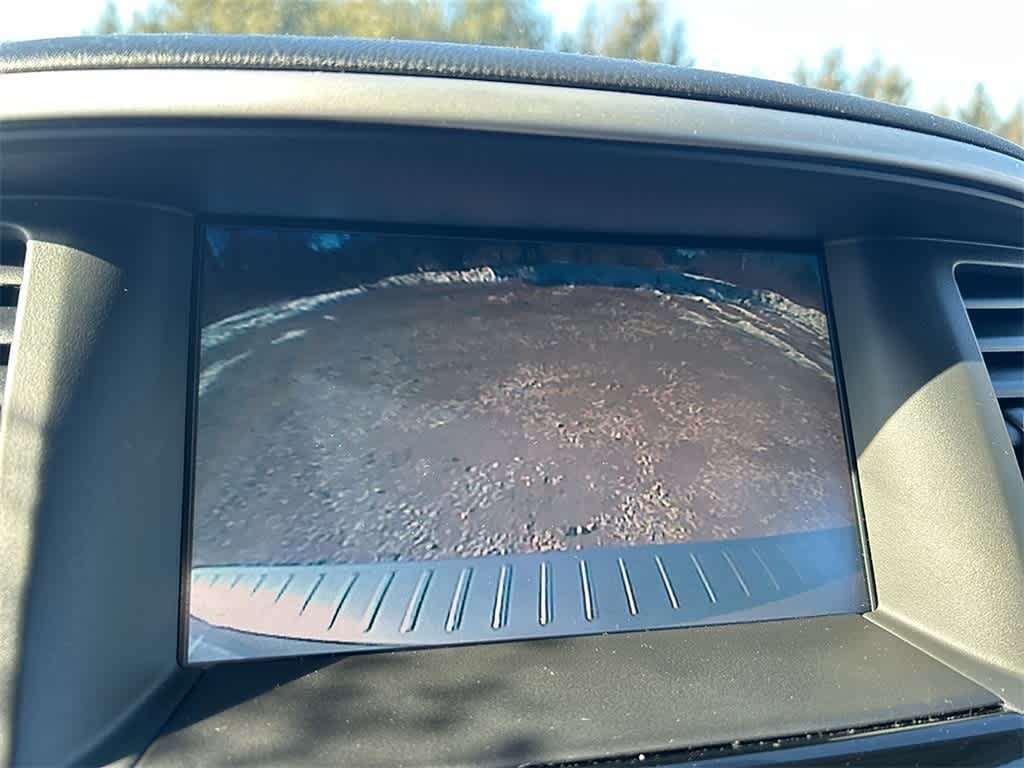 2018 Nissan Pathfinder SV