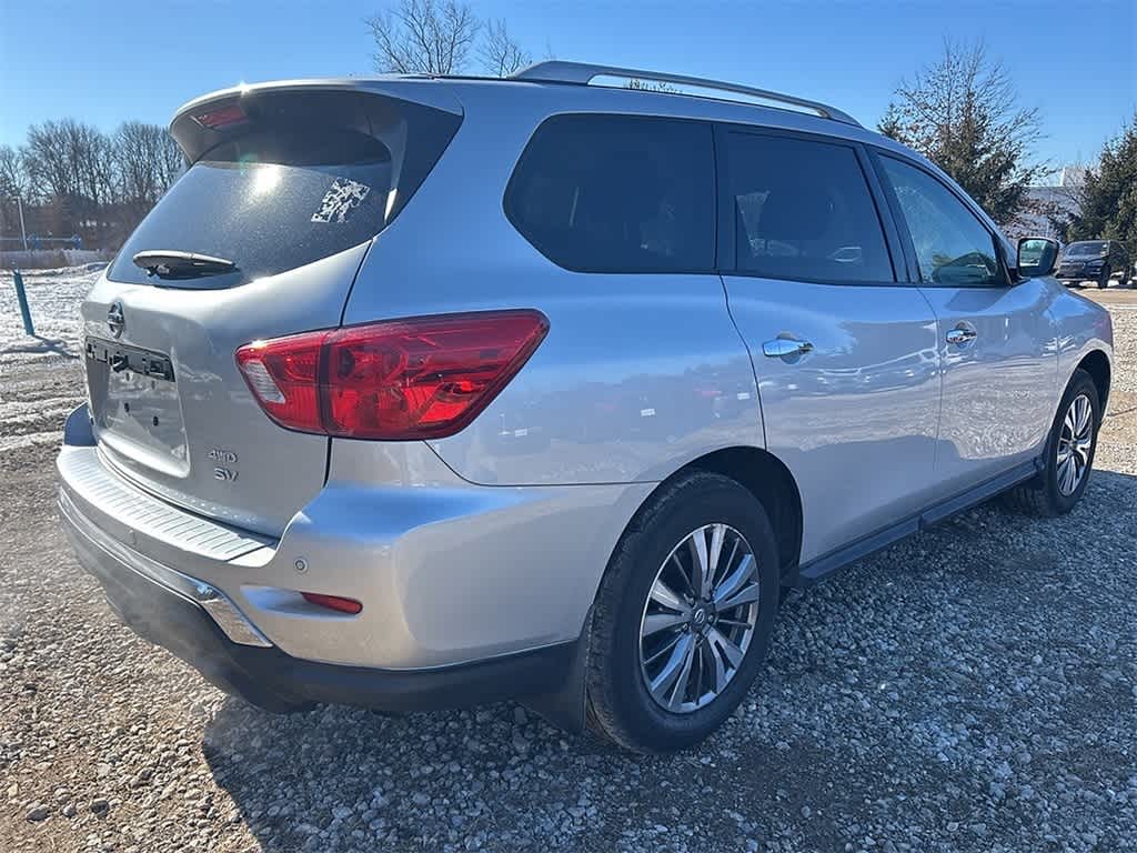 2018 Nissan Pathfinder SV