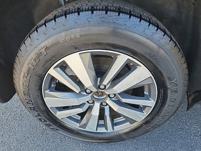 2024 Nissan Pathfinder Base