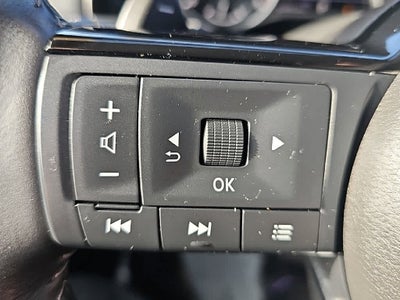 2024 Nissan Pathfinder Base