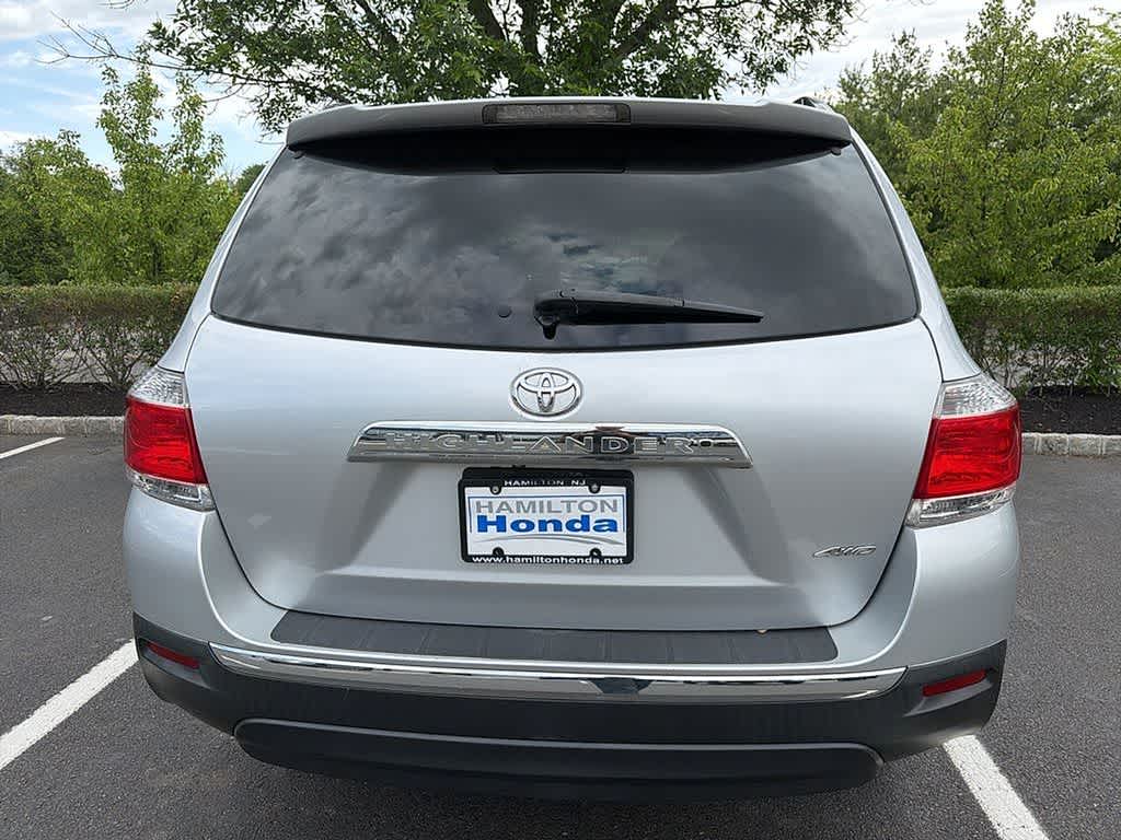 2013 Toyota Highlander SE