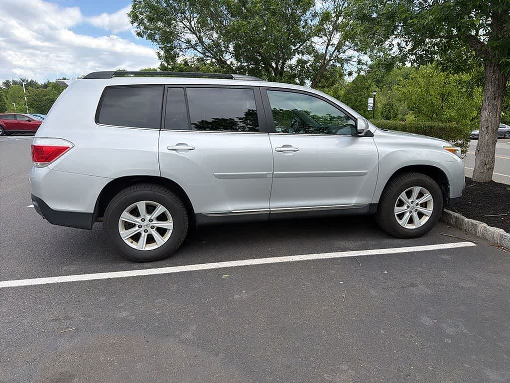 2013 Toyota Highlander SE