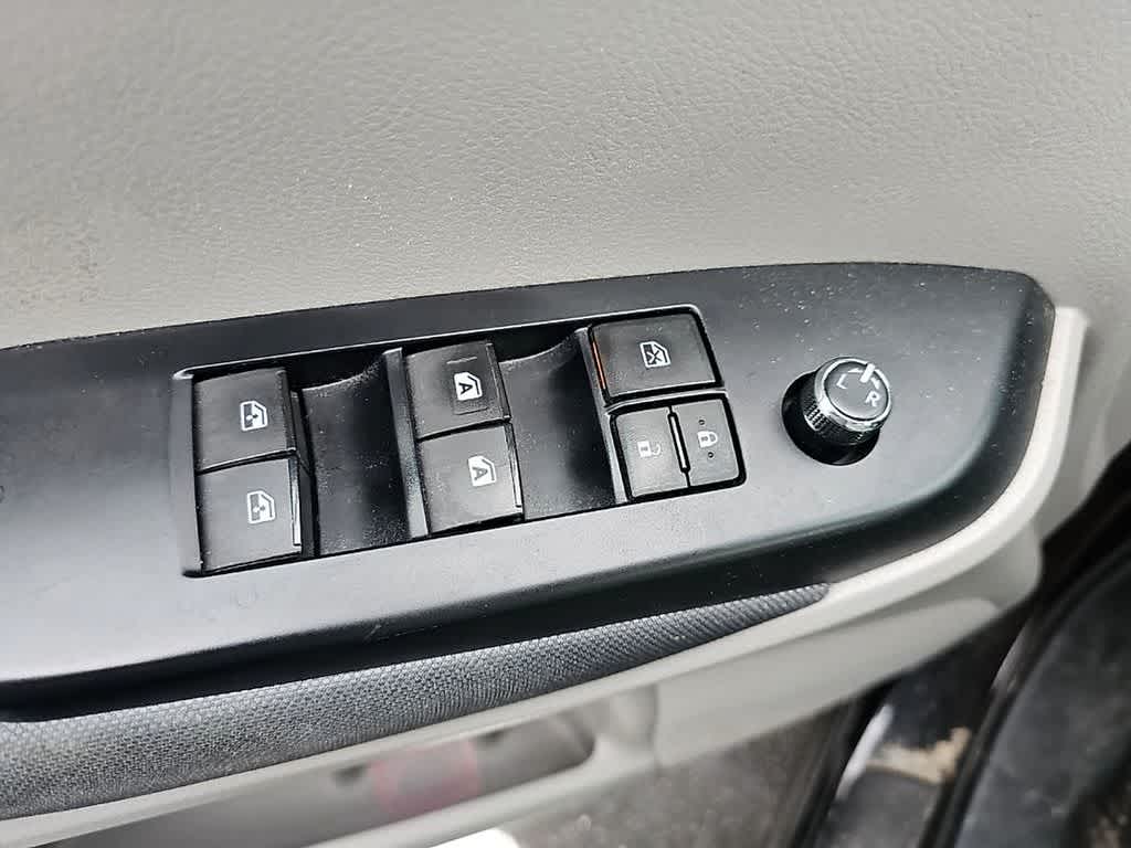 2014 Toyota Highlander LE