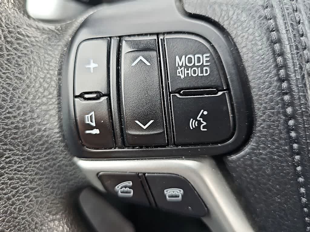 2014 Toyota Highlander LE