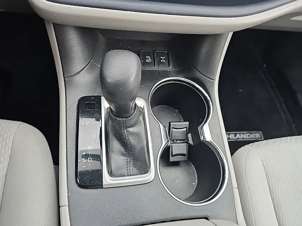 2014 Toyota Highlander LE
