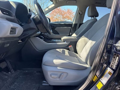 2020 Toyota Highlander LE